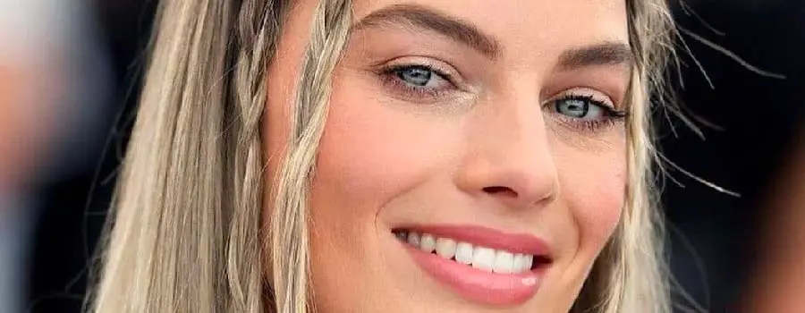 margot-robbie-veneers1.webp